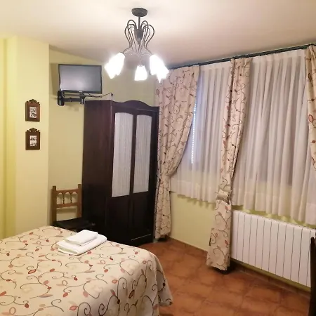 Turísticos Y Corte * Ampudia