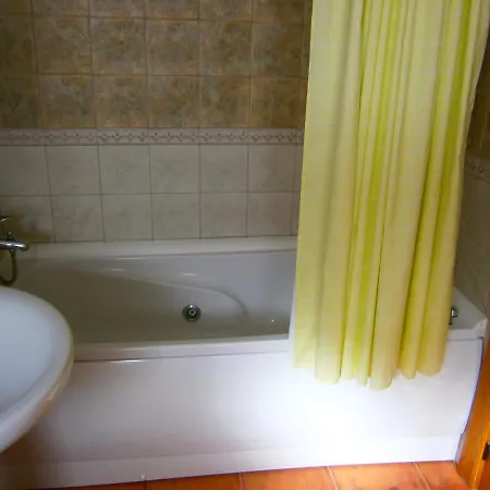 Turisticos Y Corte * Ampudia