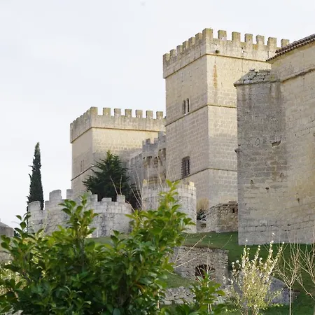 Turísticos Y Corte * Ampudia