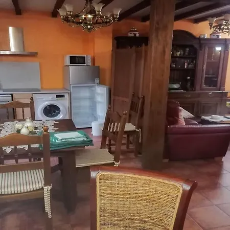 Apartamento Turísticos Y Corte *