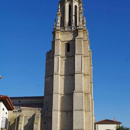 Apartmán Turisticos Y Corte Ampudia