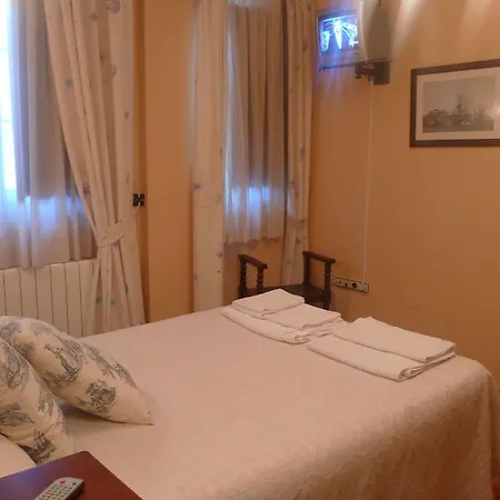 Turísticos Y Corte Apartamento *
